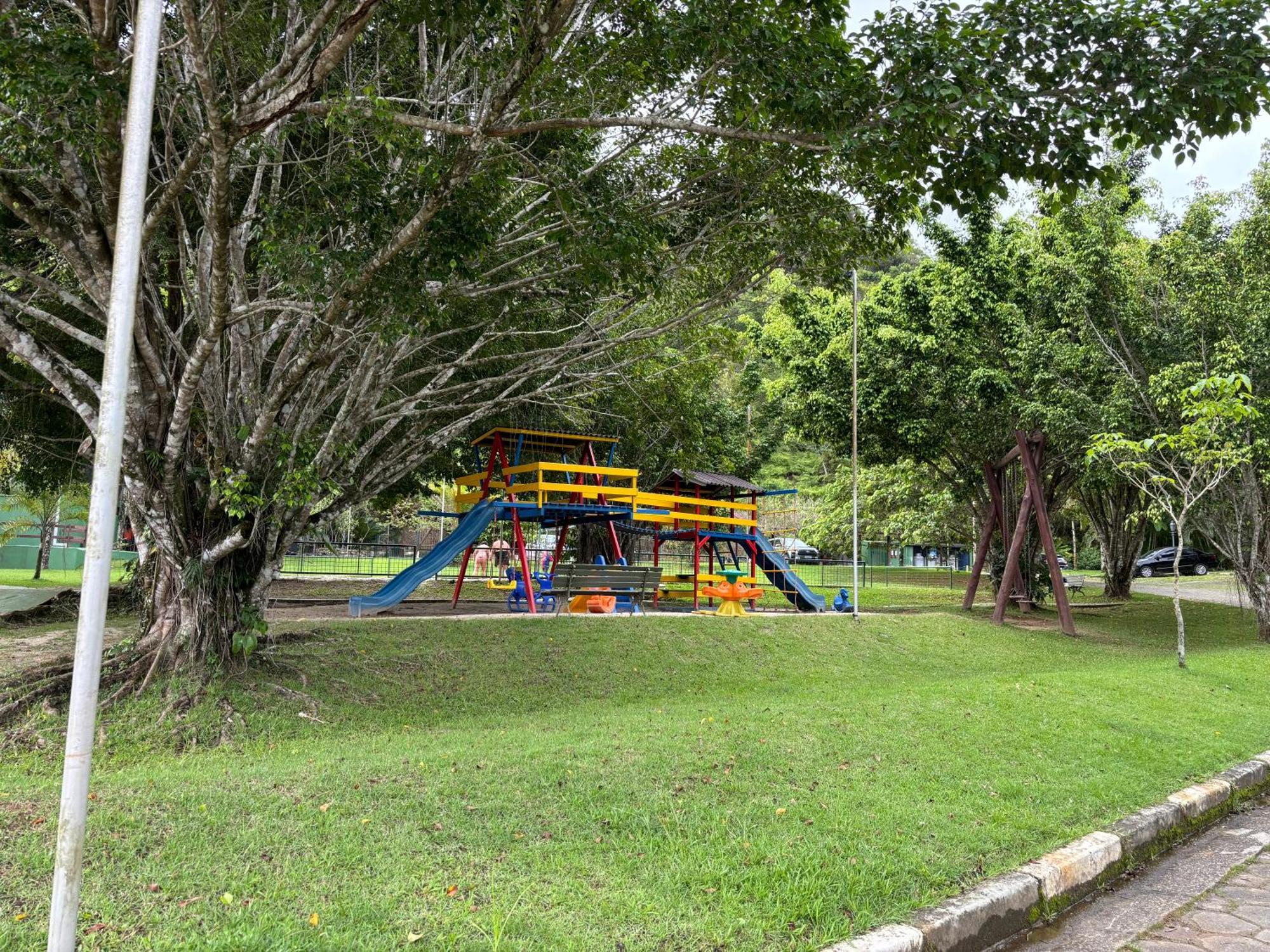 Condominio Com Muita Diversao Toninhas Ubatuba Exterior photo